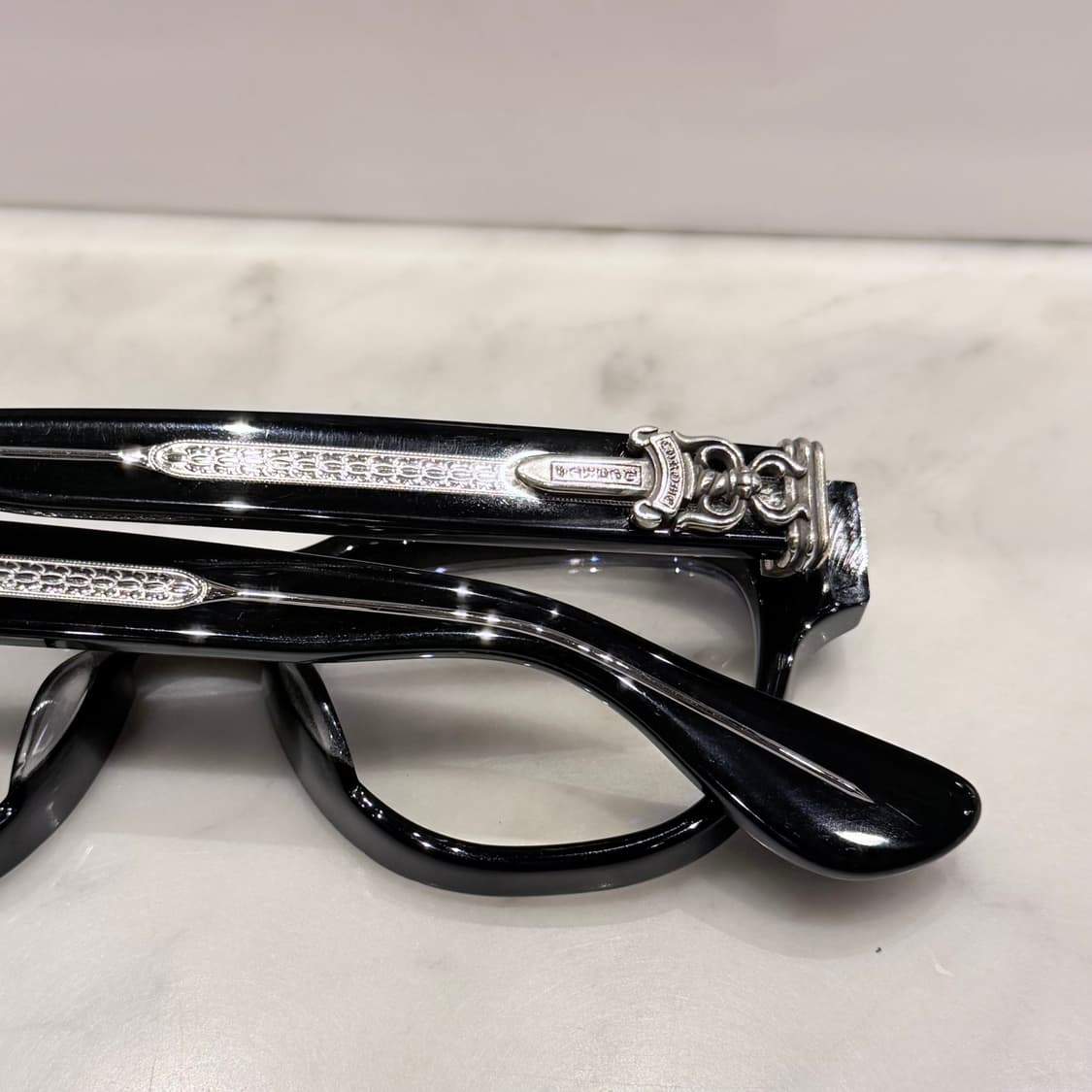 (새상품급) 크롬하츠 컨볼루티드 블랙 실버 상품이미지5