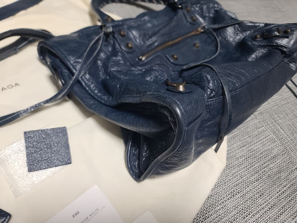 발렌시아가 모터백 미디움 숄더백 시티백 네이비 상품이미지2