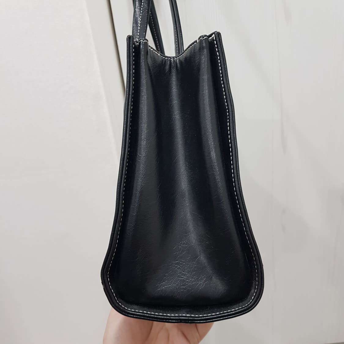 스탠드오일 오블롱백 스티치 블랙 상품이미지4