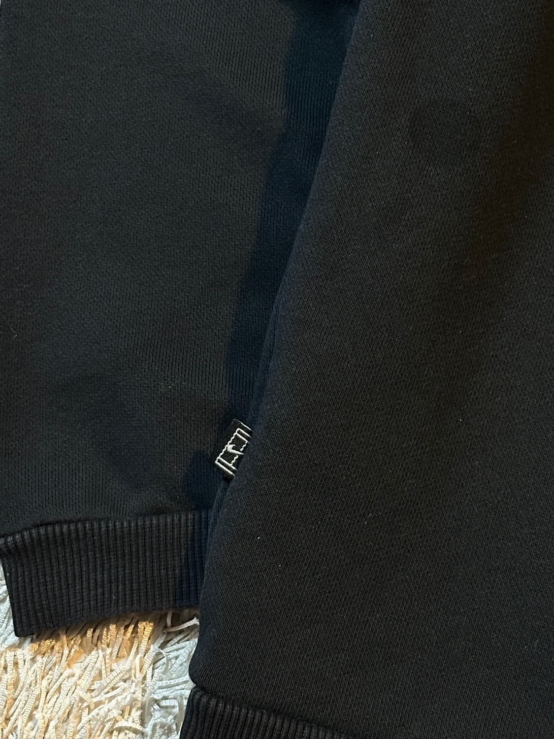 00's 나이키 올드스쿨 스우시 테니스 로고 라인 맨투맨 블랙 상품이미지5