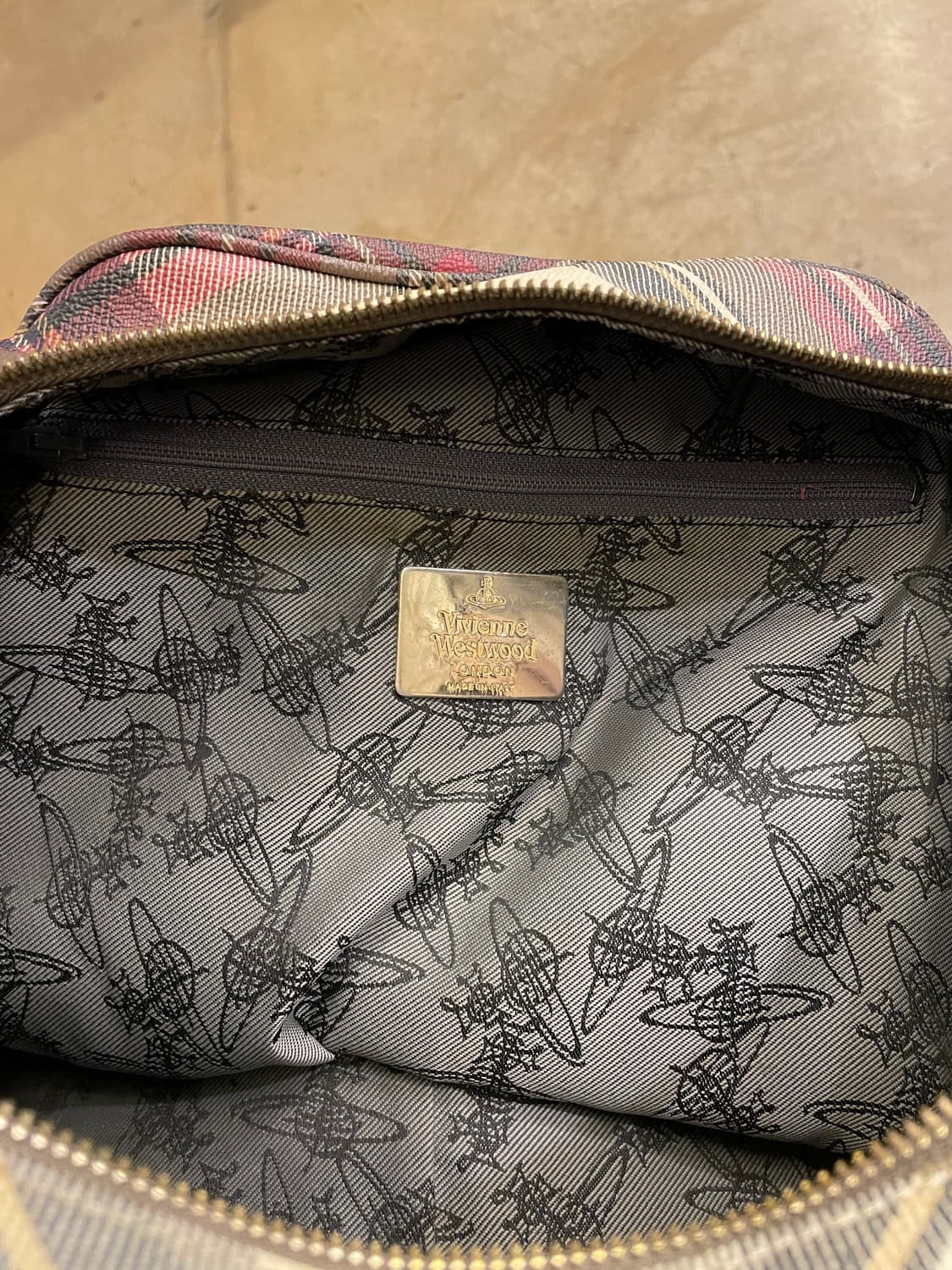 vivienne westwood 비비안웨스트우드 체크 토트백 상품이미지7