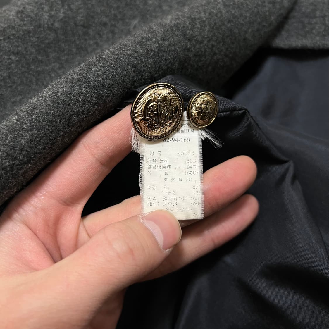 한섬 SJSJ 금장 버튼 더블코트 [차콜] 82-94-160 상품이미지5