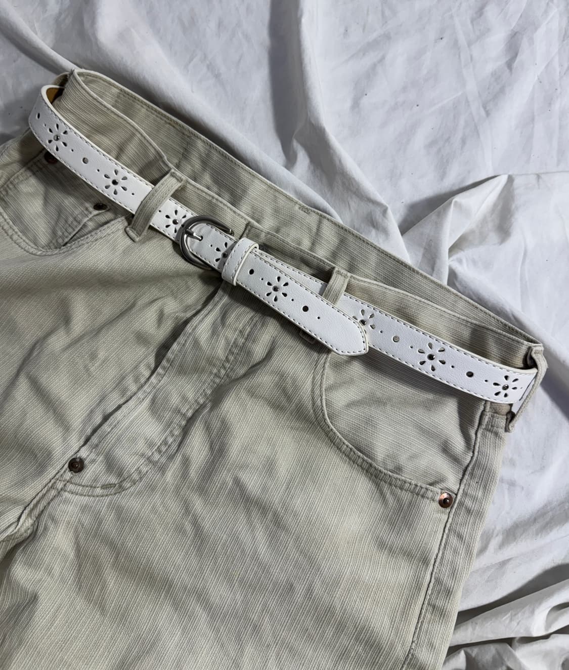 빈티지 펀칭 스터드 레더 벨트 상품이미지1