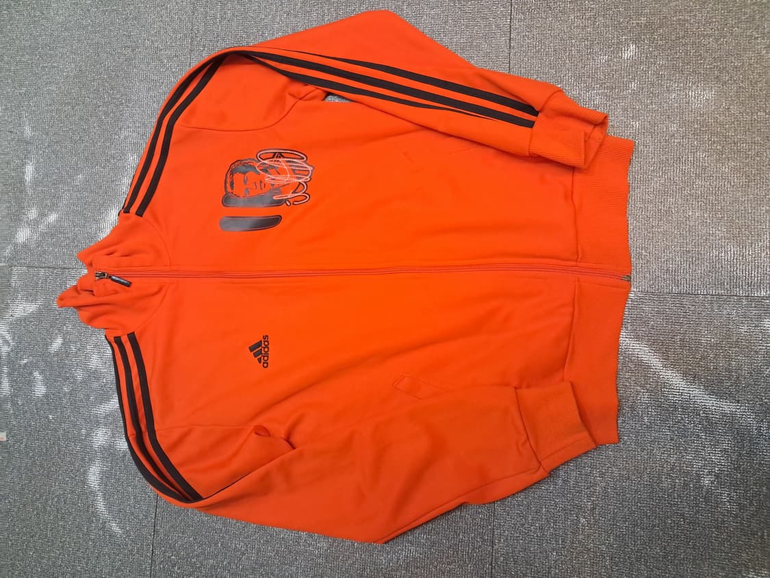 아디다스 ROBBEN 트랙탑 100아디다스 ROBBEN 트랙탑 오렌지색상 상품이미지1