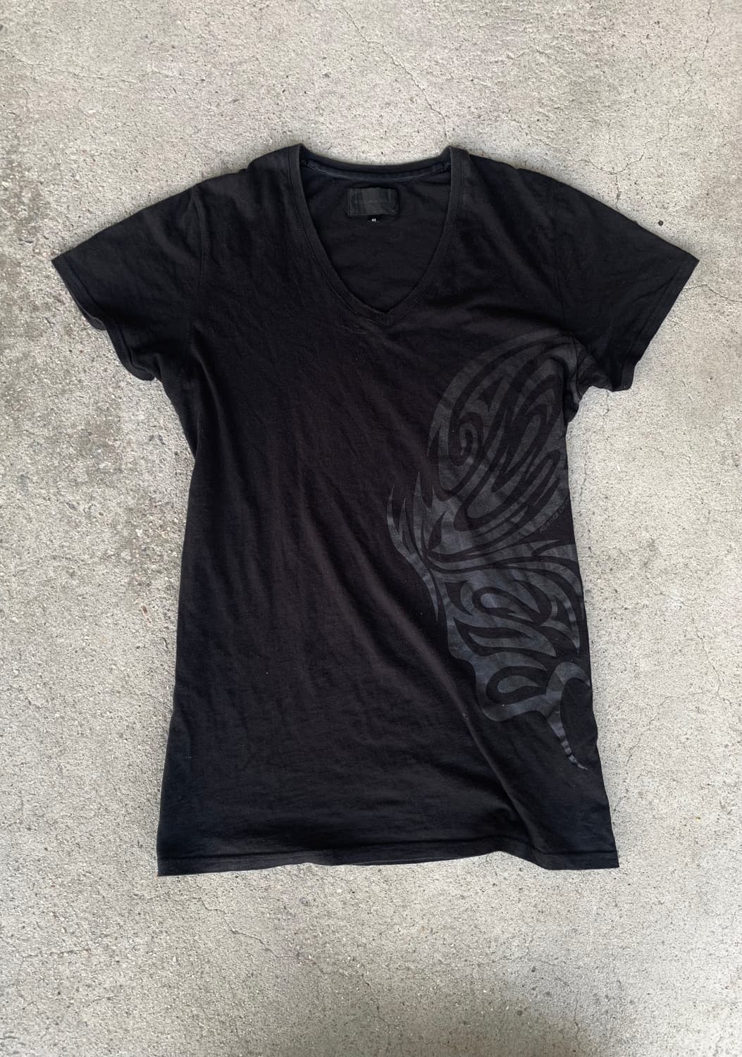 Murder license tribal v-neck t   상품이미지1