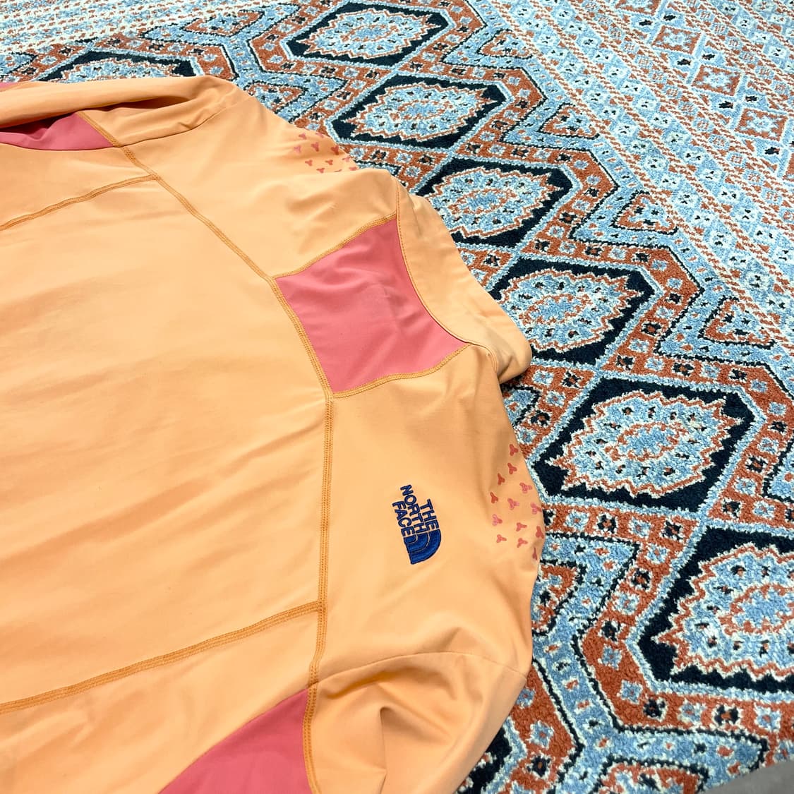 노스페이스 오렌지 반집업 기능성티셔츠 남성105 상품이미지8