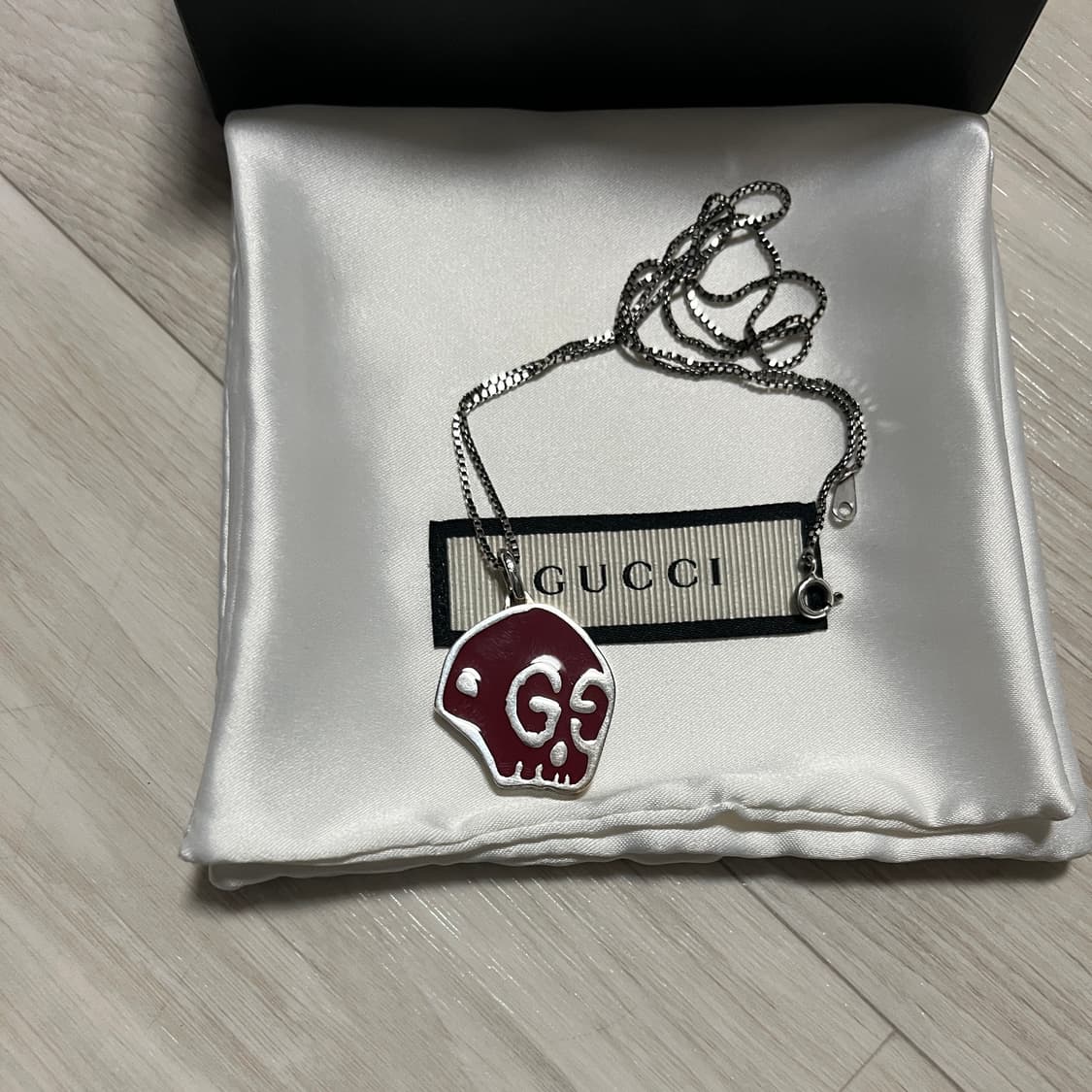 구찌 고스트 펜던트 참 상품이미지2