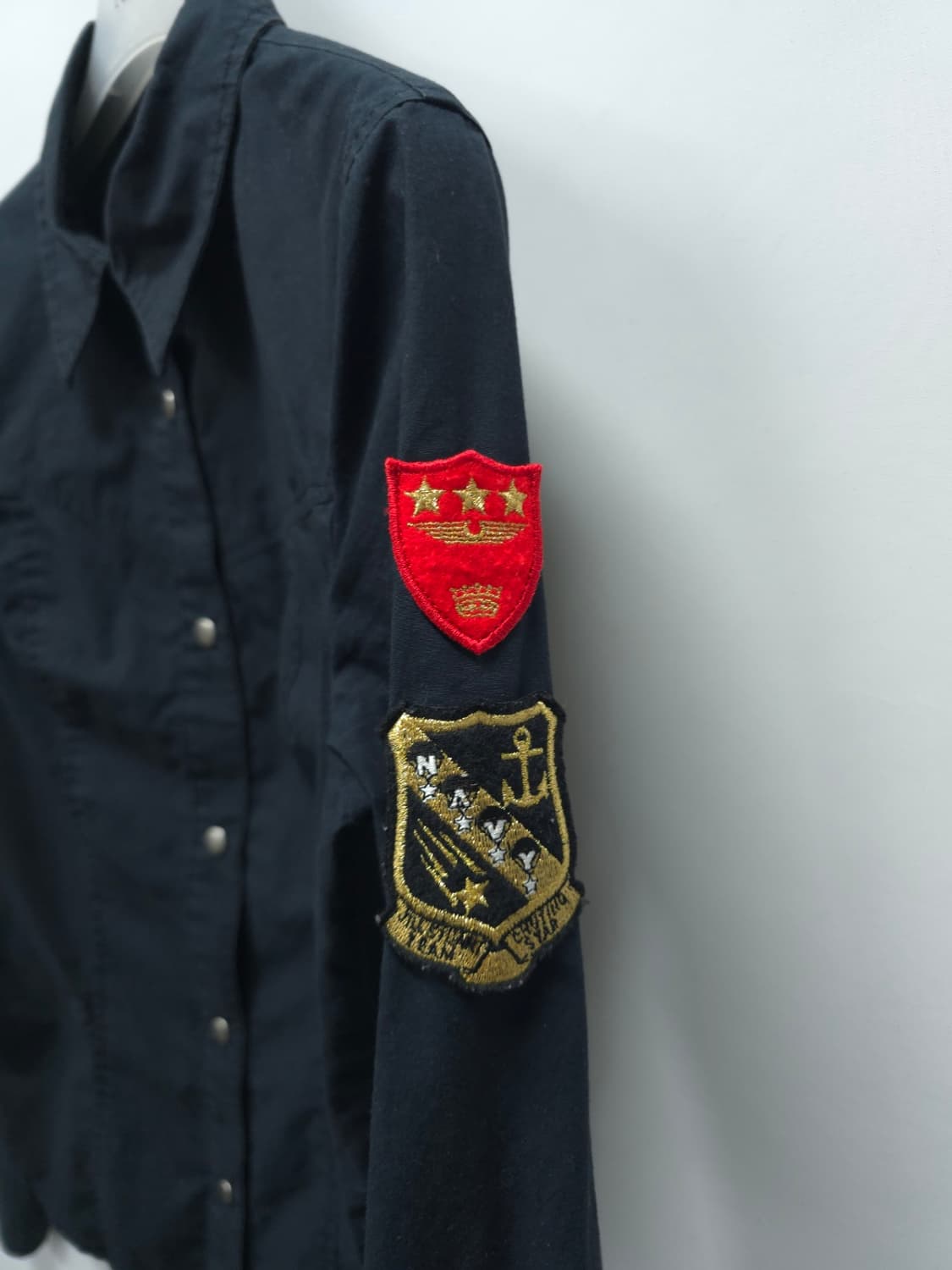 질스튜어트 밀리터리와펜 블랙셔츠 ( 여성S ) 상품이미지4