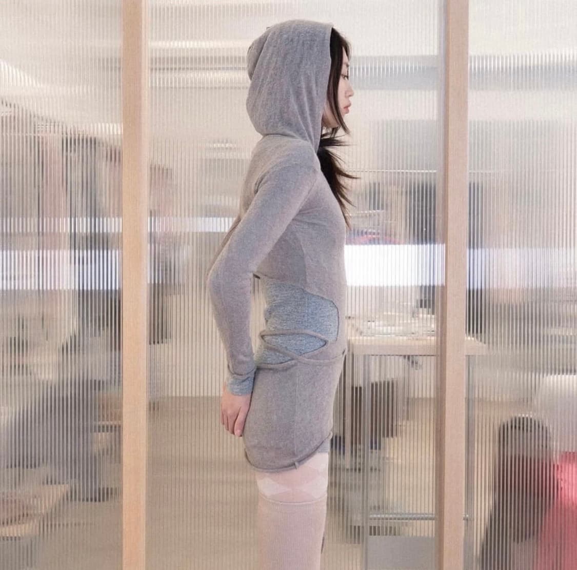 Chiyagi 키야기 hooded cutout dress 상품이미지1