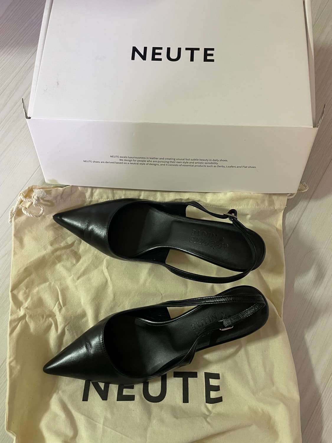 누트 소쟌 슬링백 240 상품이미지1