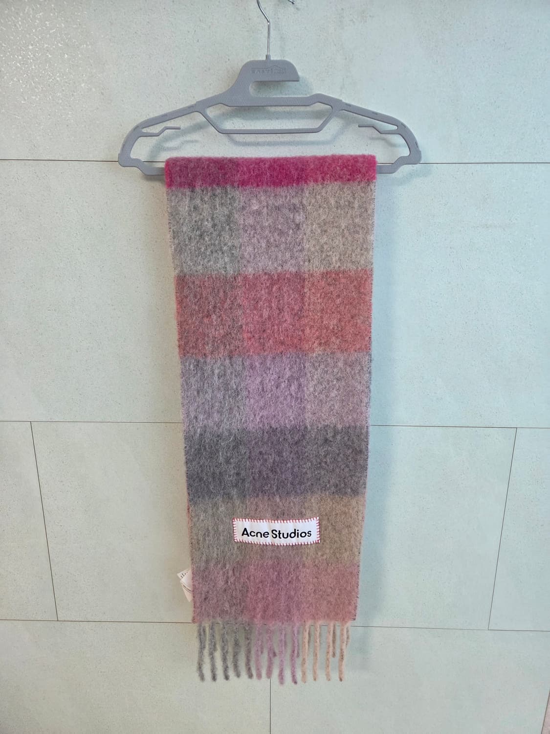 아크네스튜디오 모헤어 체크 머플러 아크네머플러 1회착용 판매(정품) 상품이미지1