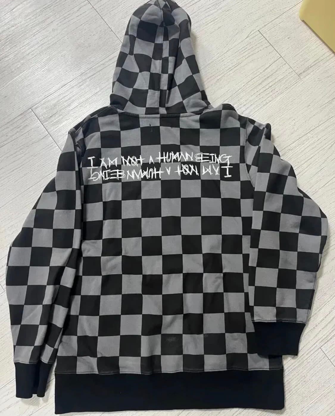 아이엠낫어휴먼비잉 체크 후드티 상품이미지1