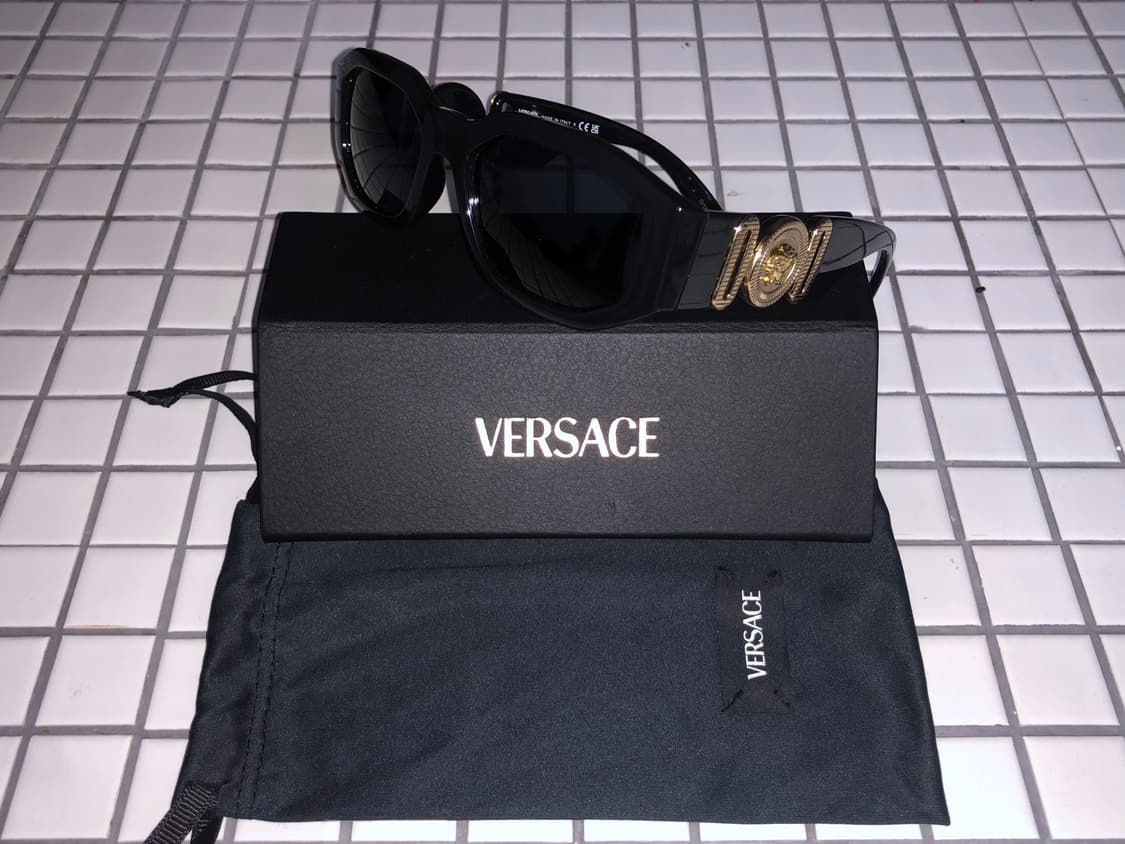 Versace Gold Medusa Biggie Sunglasses 상품이미지2