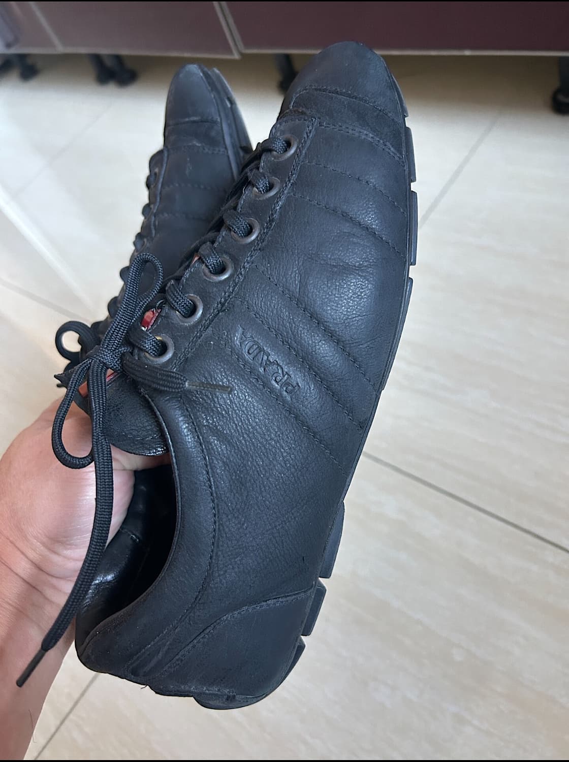 프라다 빈티지 스니커즈 7.5 상품이미지4