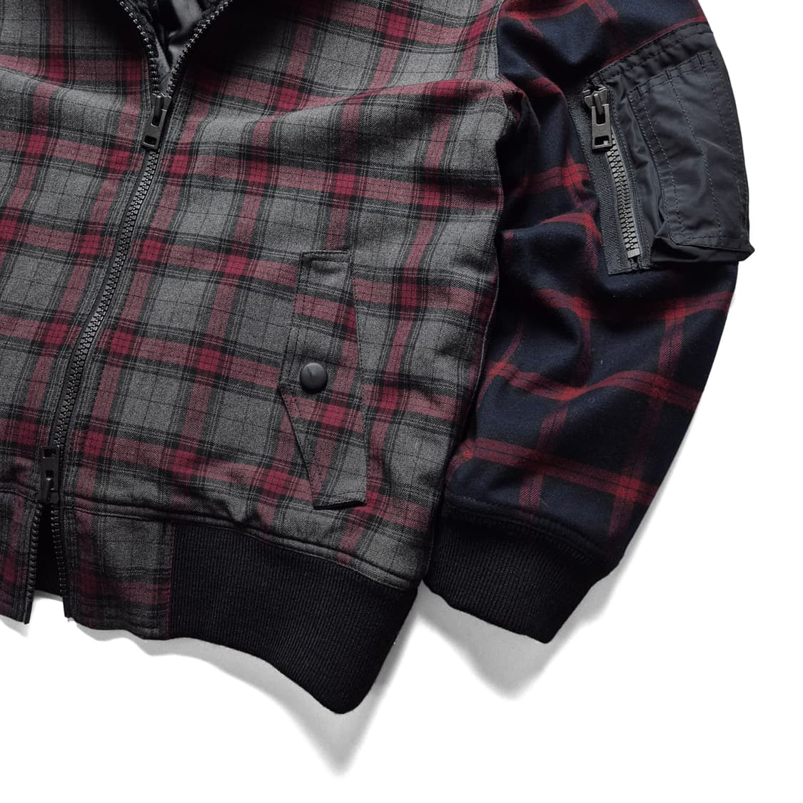 [M] 오니츠카타이거X안드레아폼필리오 후드봄버자켓 상품이미지4