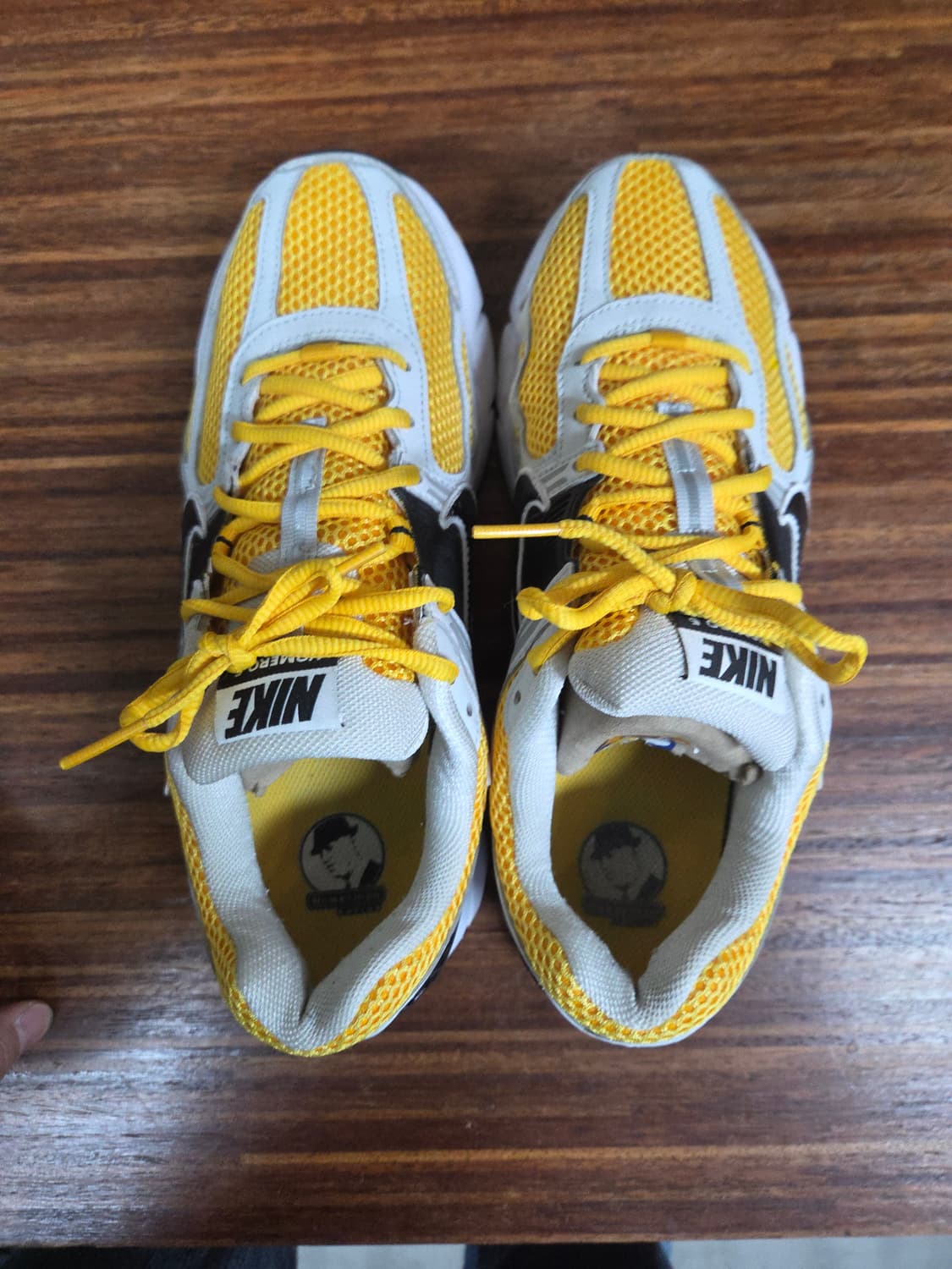 나이키 줌 보메로 포톤 더스트 골드 270 상품이미지2