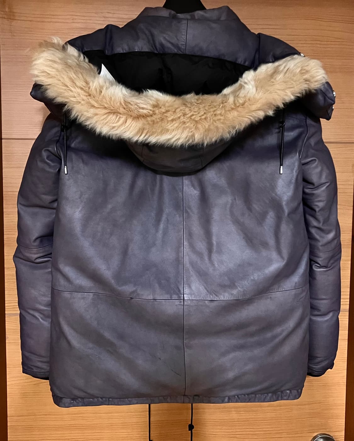 로에베 가죽 구스다운 패딩 상품이미지4