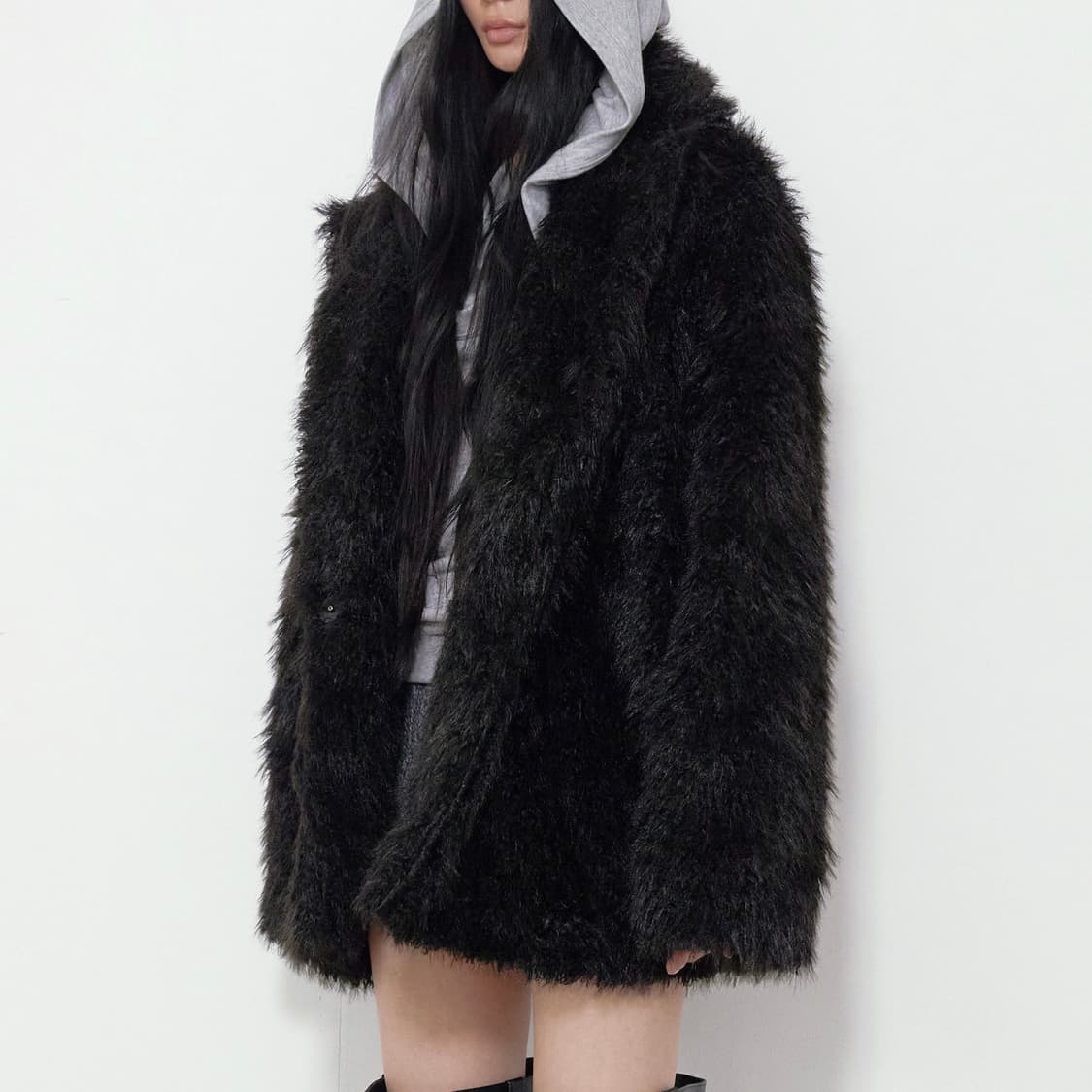 보헤미안서울 퍼 하프 코트 퍼자켓 블랙 상품이미지2