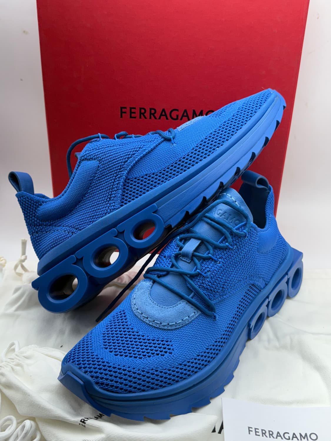 정품)페라가모스니커즈270 상품이미지3