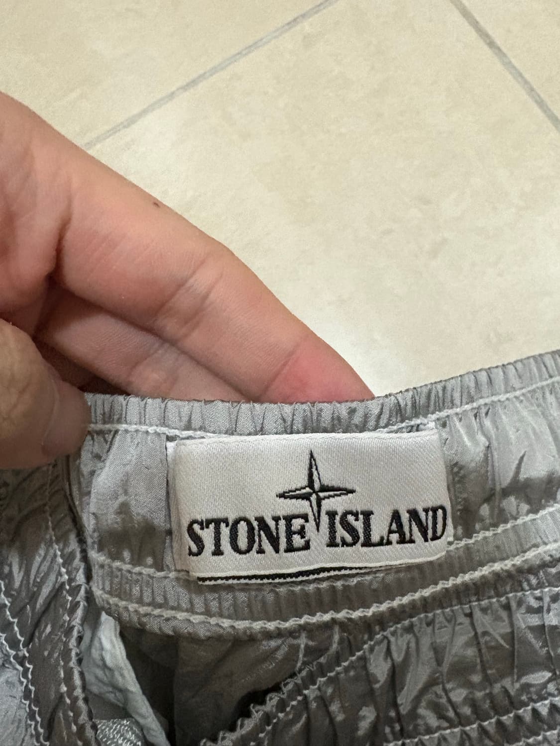 스톤아일랜드 나일론 카고 팬츠 아이스 34 상품이미지3