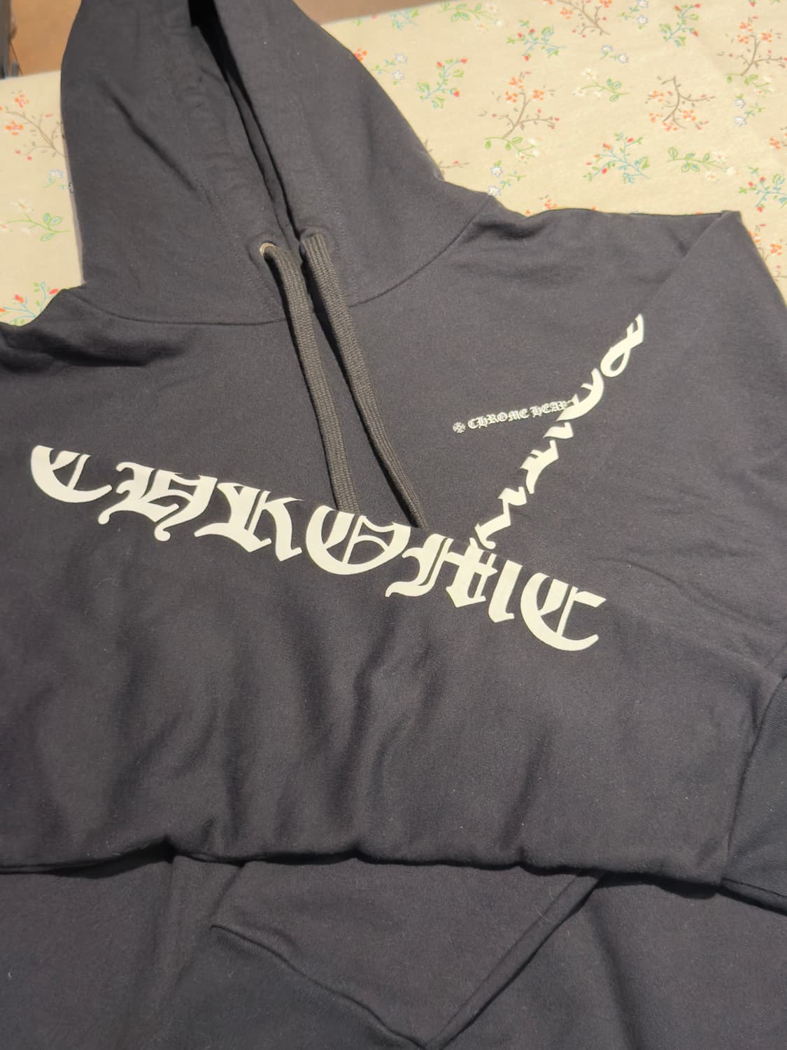 크롬하츠 세메터리 크로스 타이어트랙 후드 XXL 상품이미지1