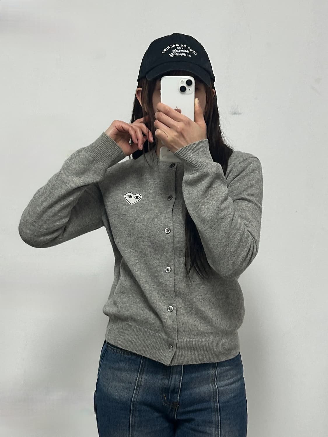 꼼데가르송 화이트 하트 와펜 니트 가디건 그레이 상품이미지2