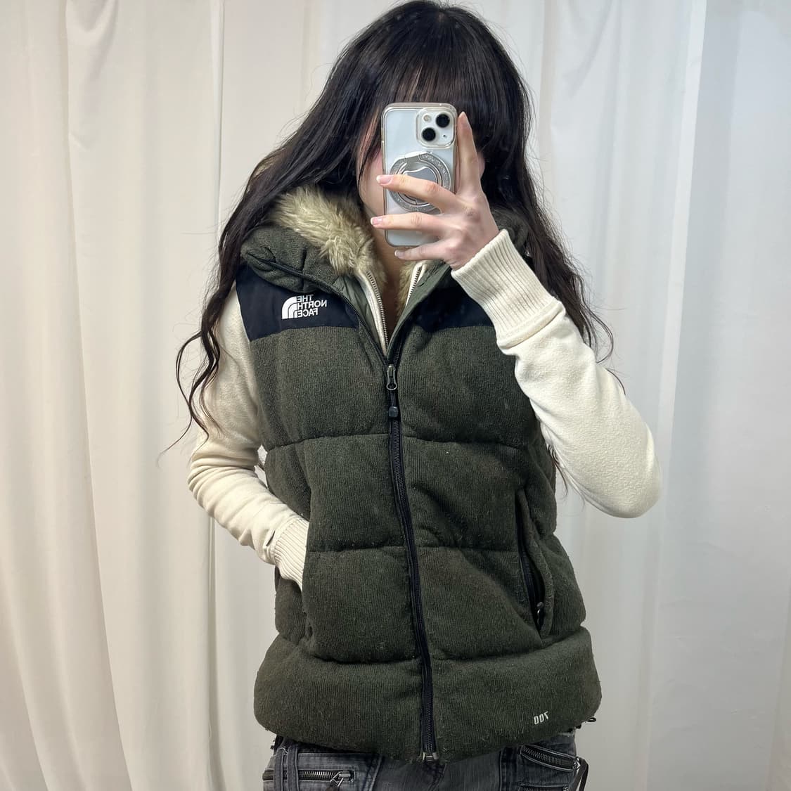 The North Face Khaki Puffer Vest 상품이미지1
