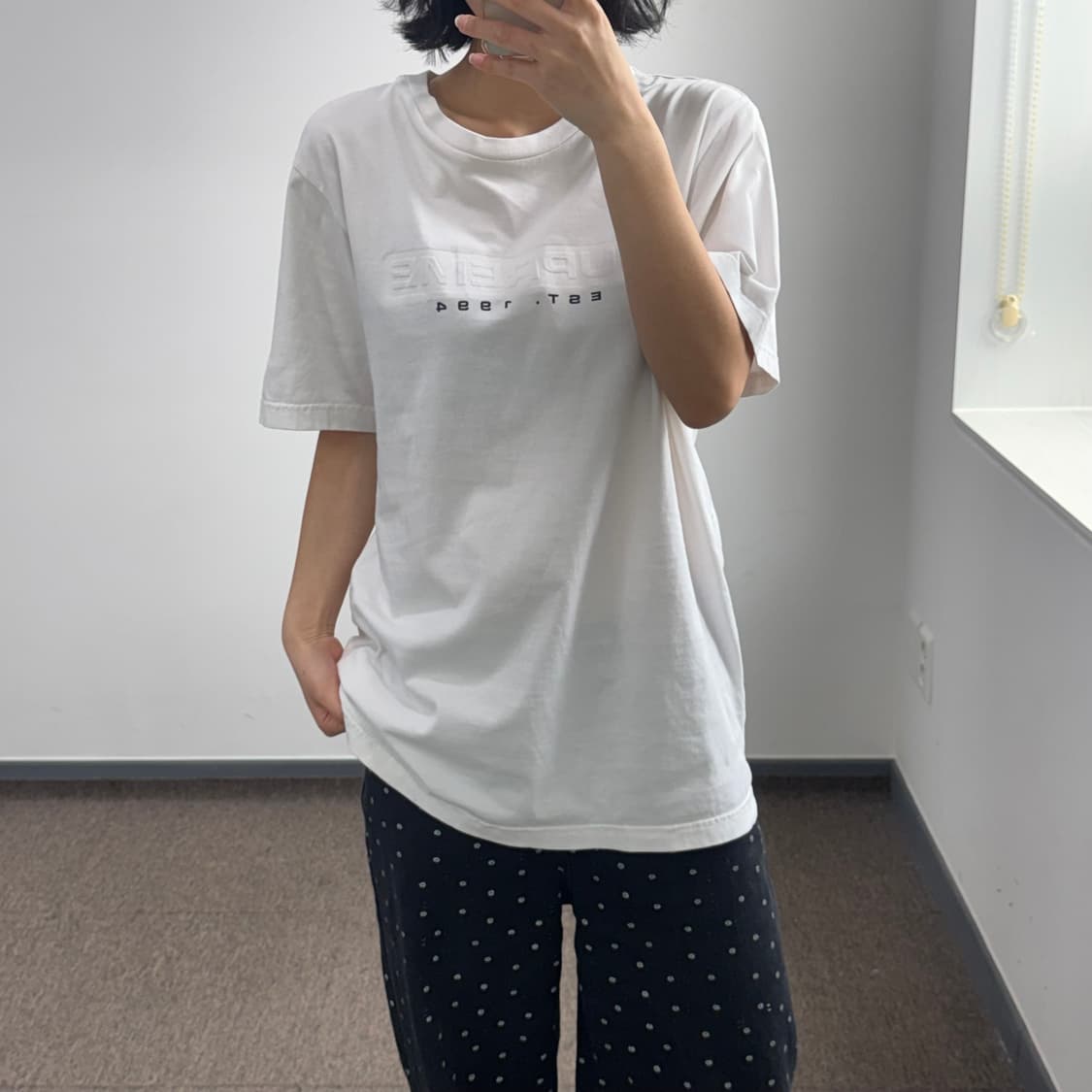 Supreme 슈프림 스펠아웃 로고 화이트 반팔 상품이미지1