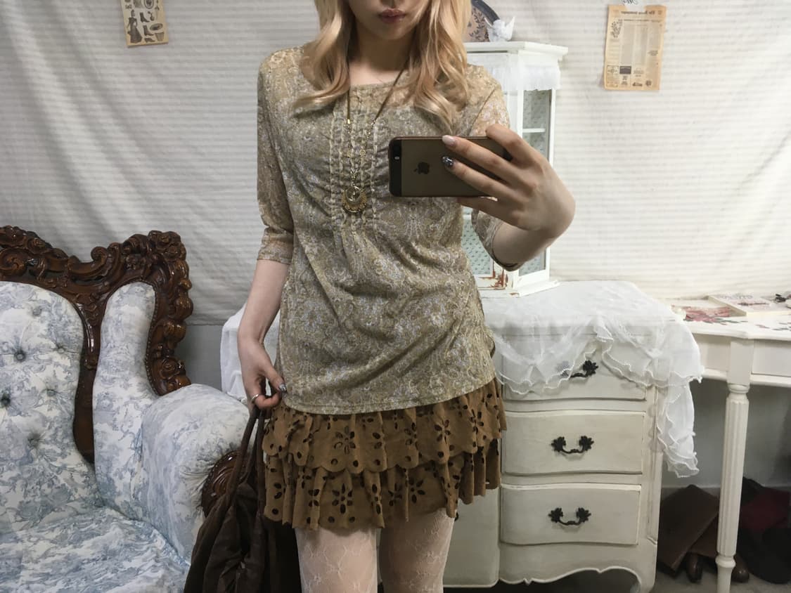 빈티지 오리엔탈 패턴 프릴 블라우스 상품이미지2