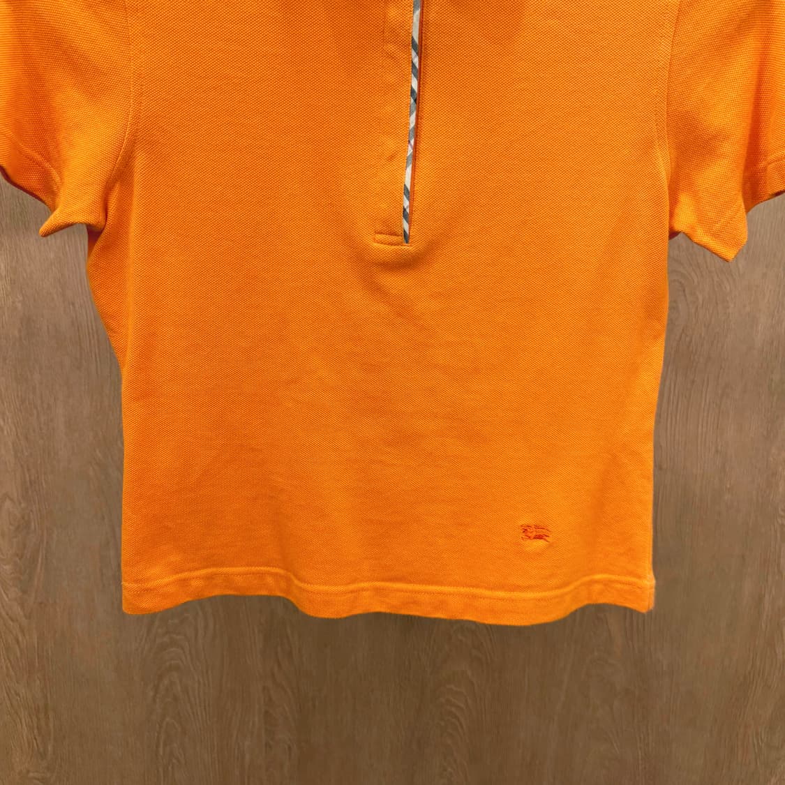버버리 런던 반팔 티셔츠 카라넥 로고 자수 무지 디테일 슬림핏 오렌지 상품이미지5