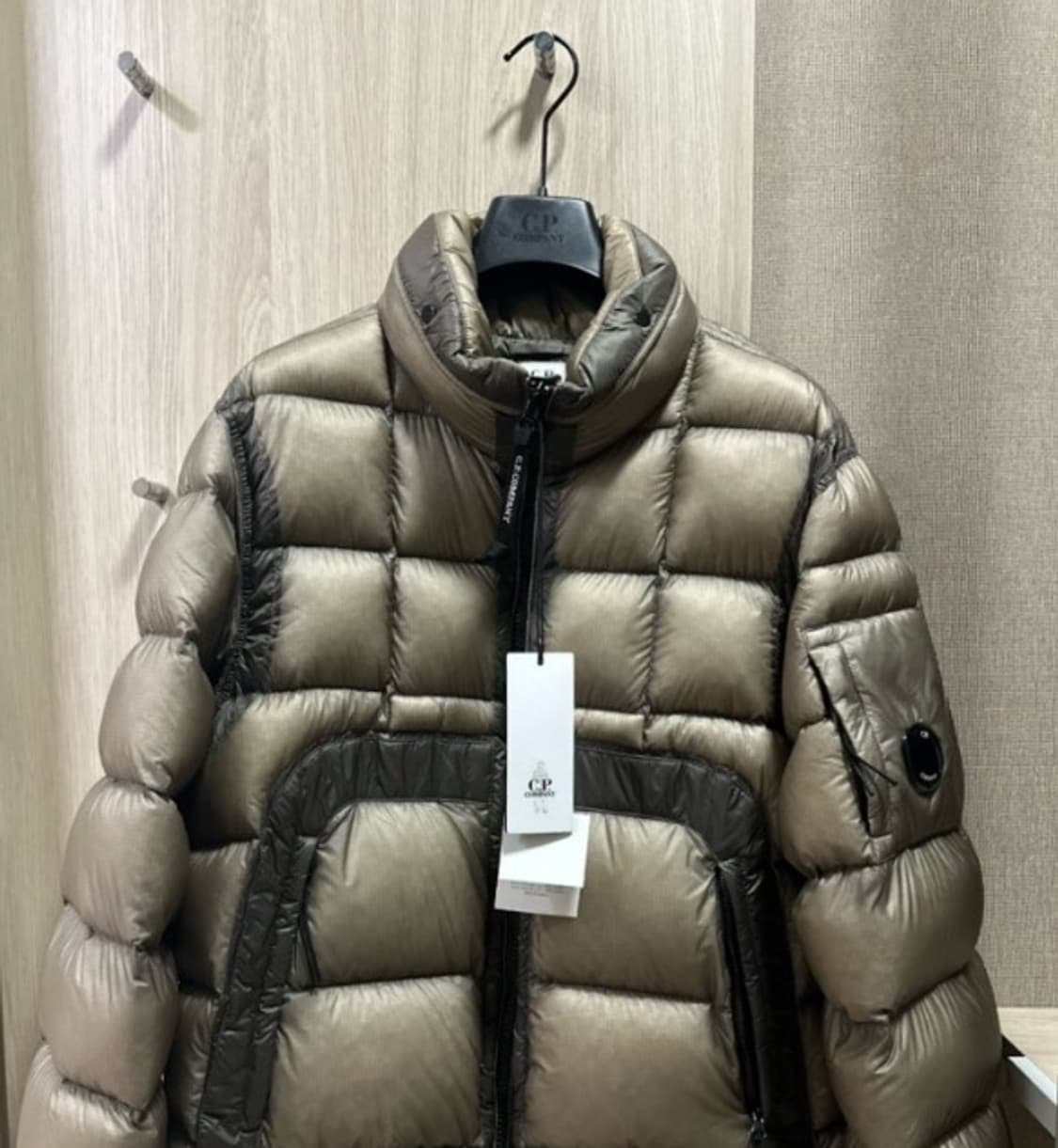 (세상품)C.P. 컴퍼니 DD 쉘자켓  카키 베이지 M 상품이미지2