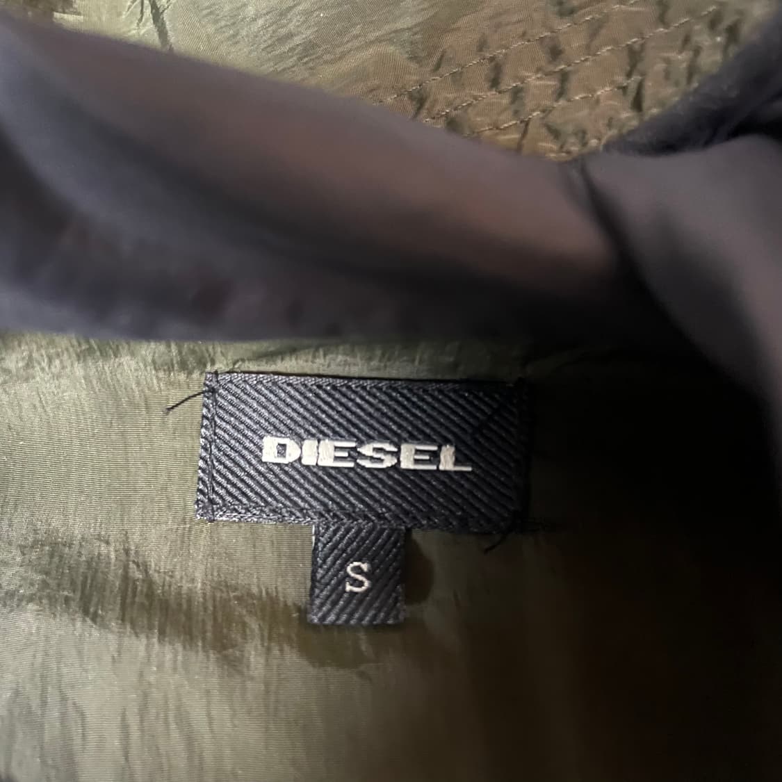 디젤 딥카키 패치 포인트 스트링 바람막이 S 상품이미지4