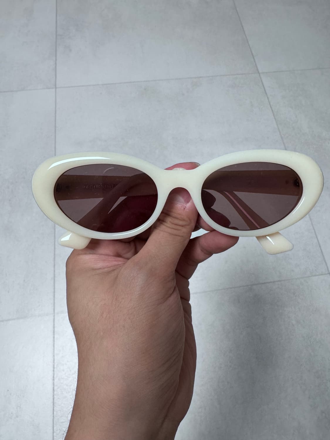 (중고) 젠틀몬스터 le(르) 아이보리 상품이미지3