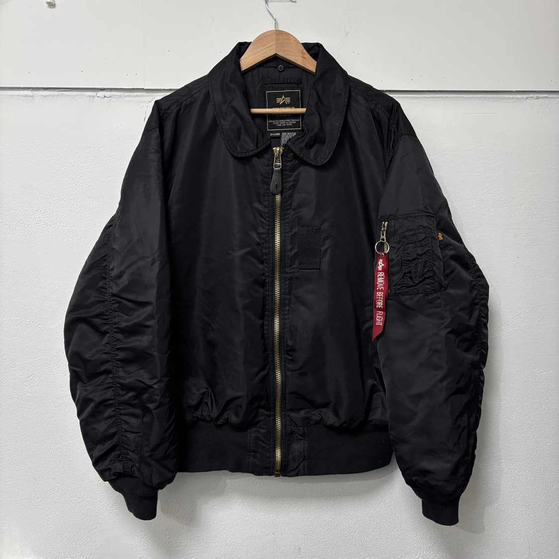 알파인더스트리 블랙 항공 점퍼 상품이미지1
