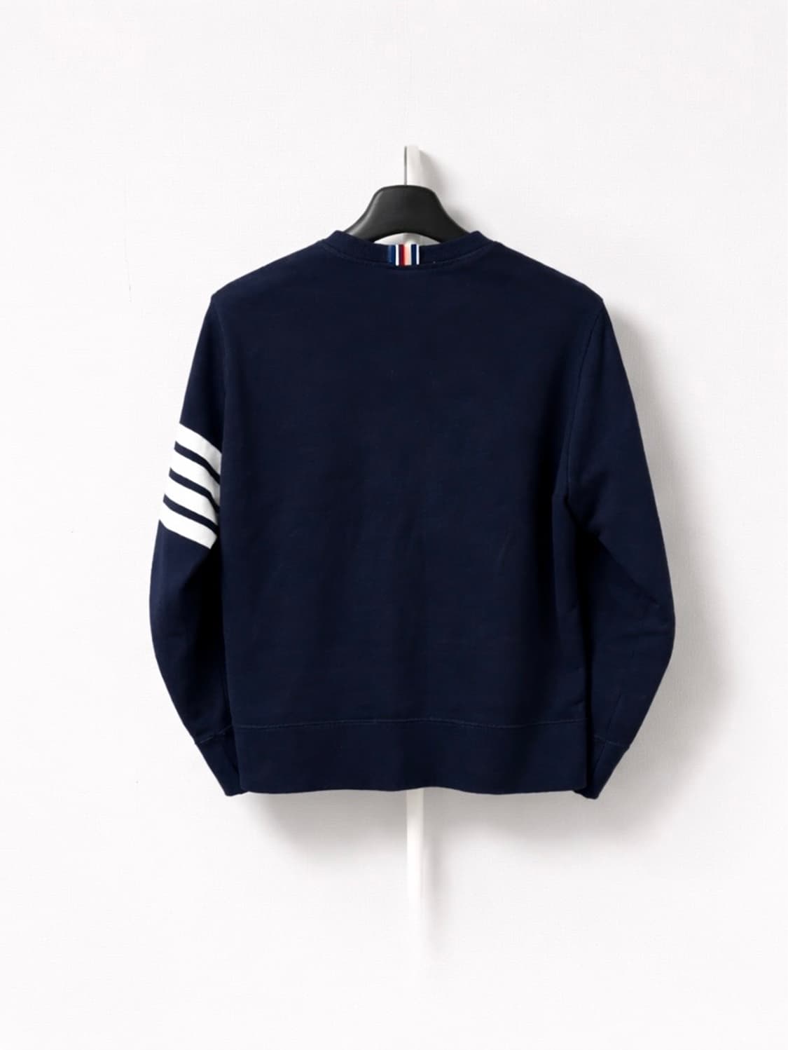 [4] 톰브라운 맨투맨 네이비 상품이미지2