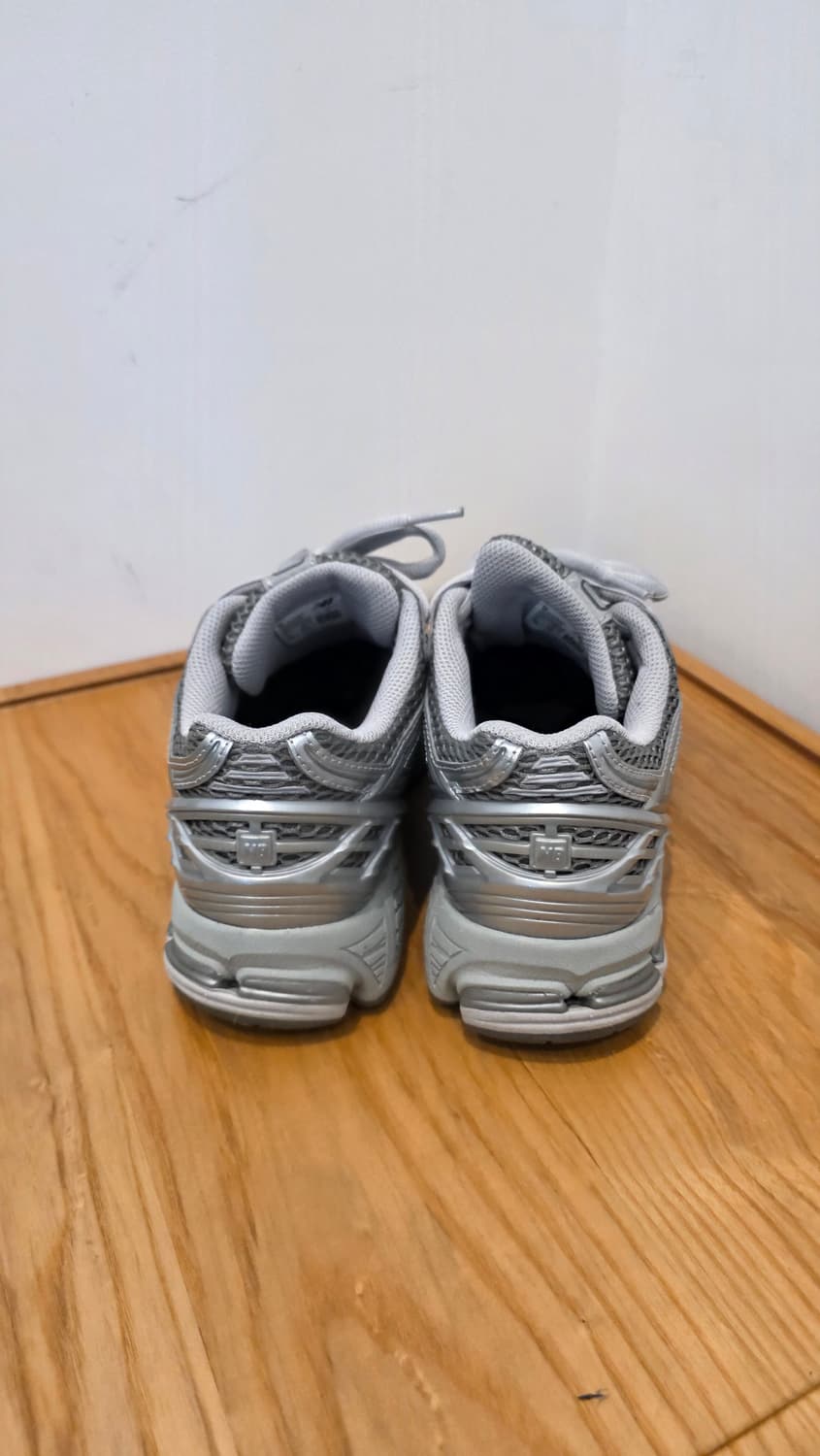 [235] 뉴발란스 1906 하버 그레이 실버 메탈릭 상품이미지2