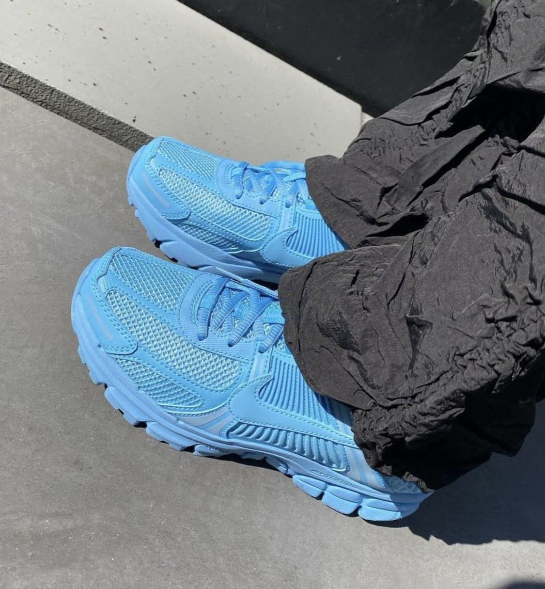 나이키 줌 보메로5 레이크사이드 상품이미지1