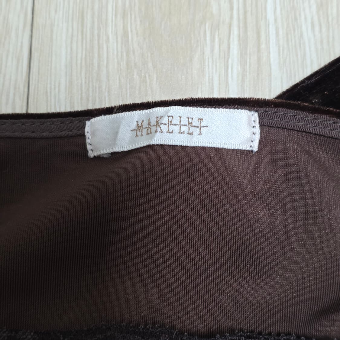 라떼갸루모리걸st 벨벳브라운레이스 오프숄더 블라우스 상품이미지6