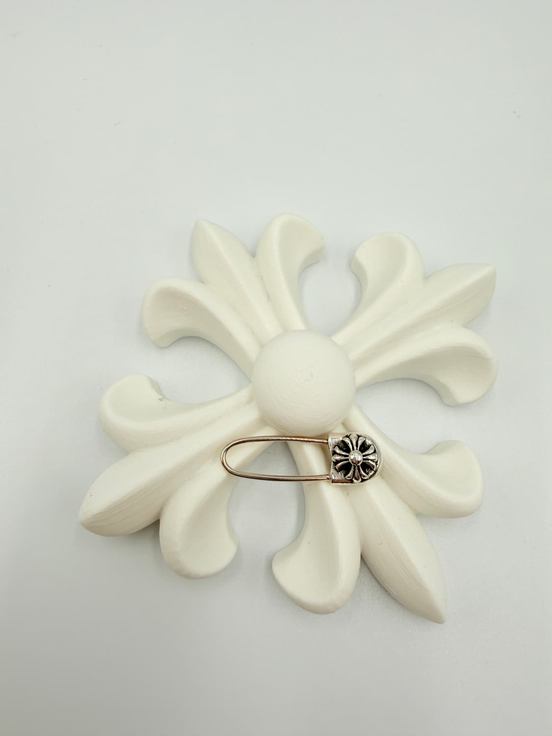 크롬하츠 세이프티 핀 이어링 상품이미지1