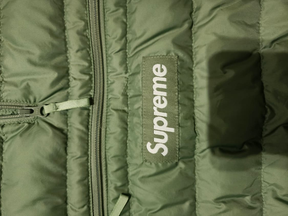 슈프림 마이크로다운 하프집후드 풀오버 올리브 - 23FW 상품이미지2