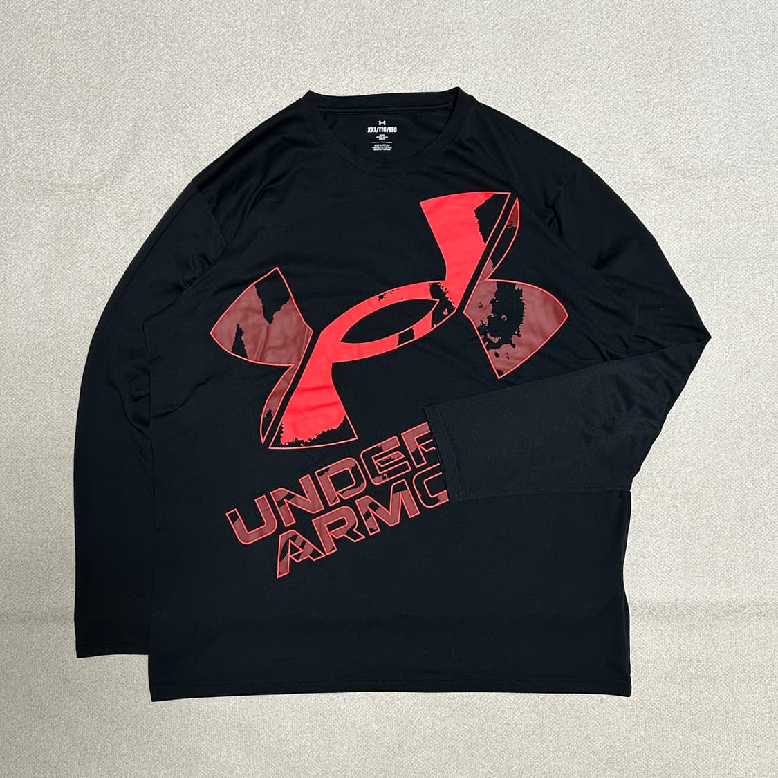 언더아머 UA 테크 로고 롱슬리브 티셔츠 상품이미지1
