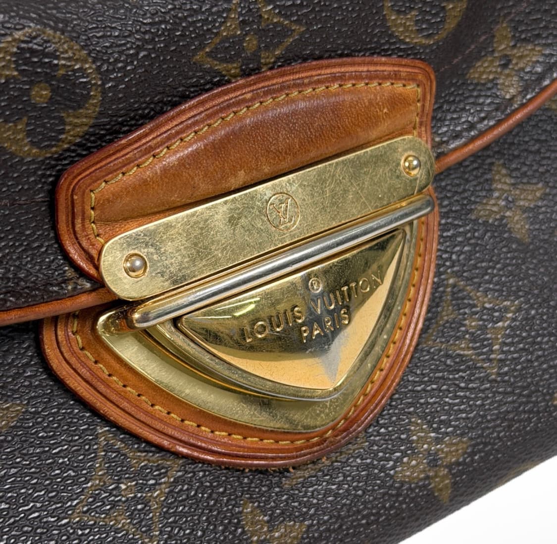 루이비통 여성 모노그램 비버리 포쉐트 미니 클러치 숄더백 M40122 상품이미지5