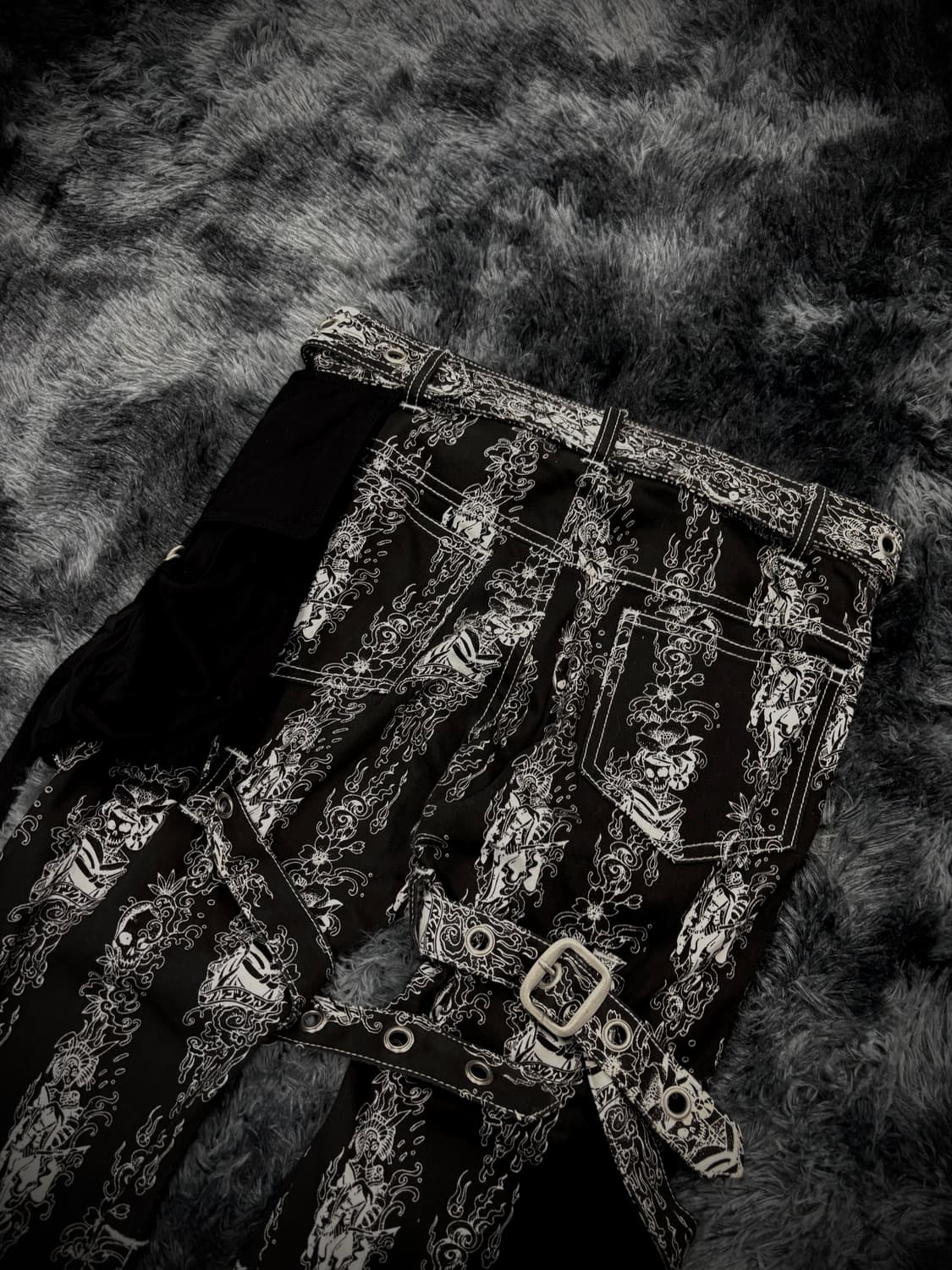 Algonquins 오리엔탈 패턴 멀티 스트랩 카고 부츠컷팬츠 상품이미지6