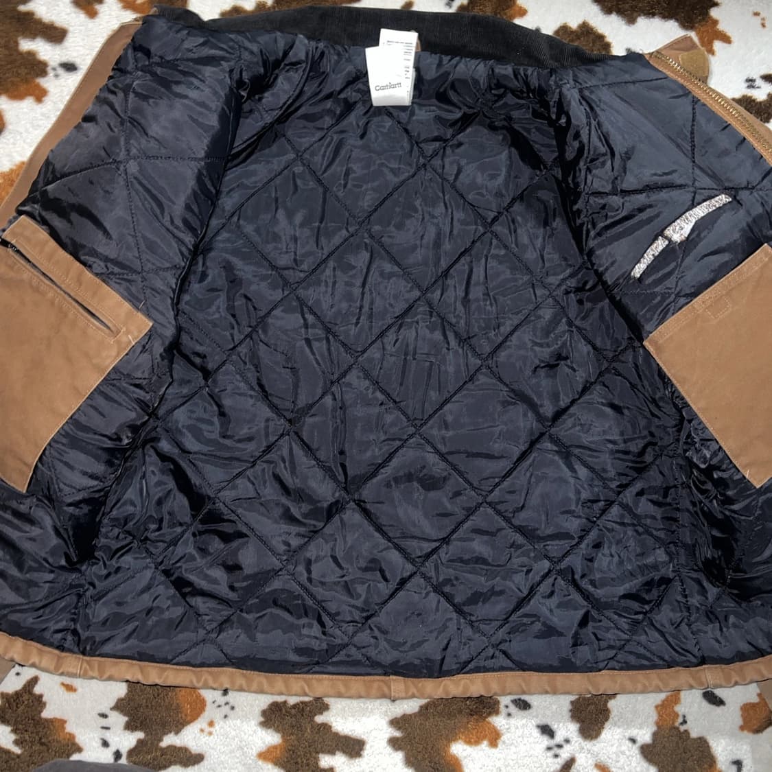 칼하트 J22 커스텀 자켓 브라운 상품이미지3