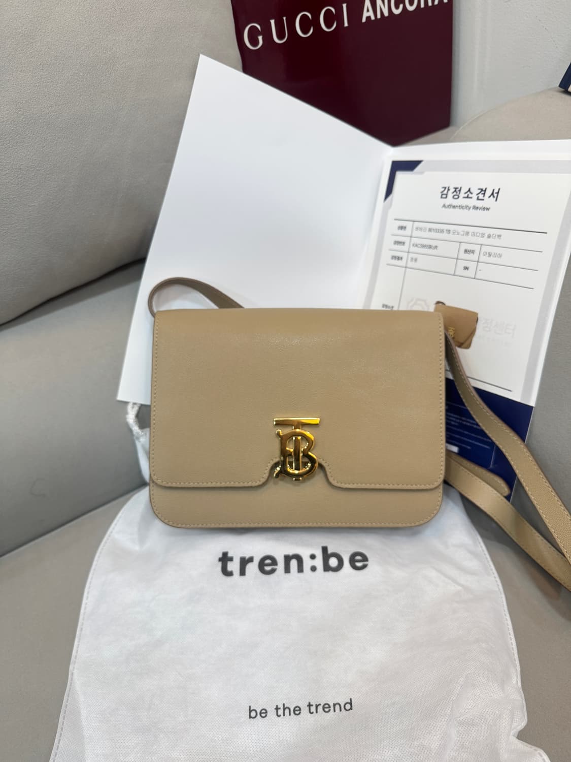 버버리 TB 모노그램 숄더 크로스백  상품이미지1