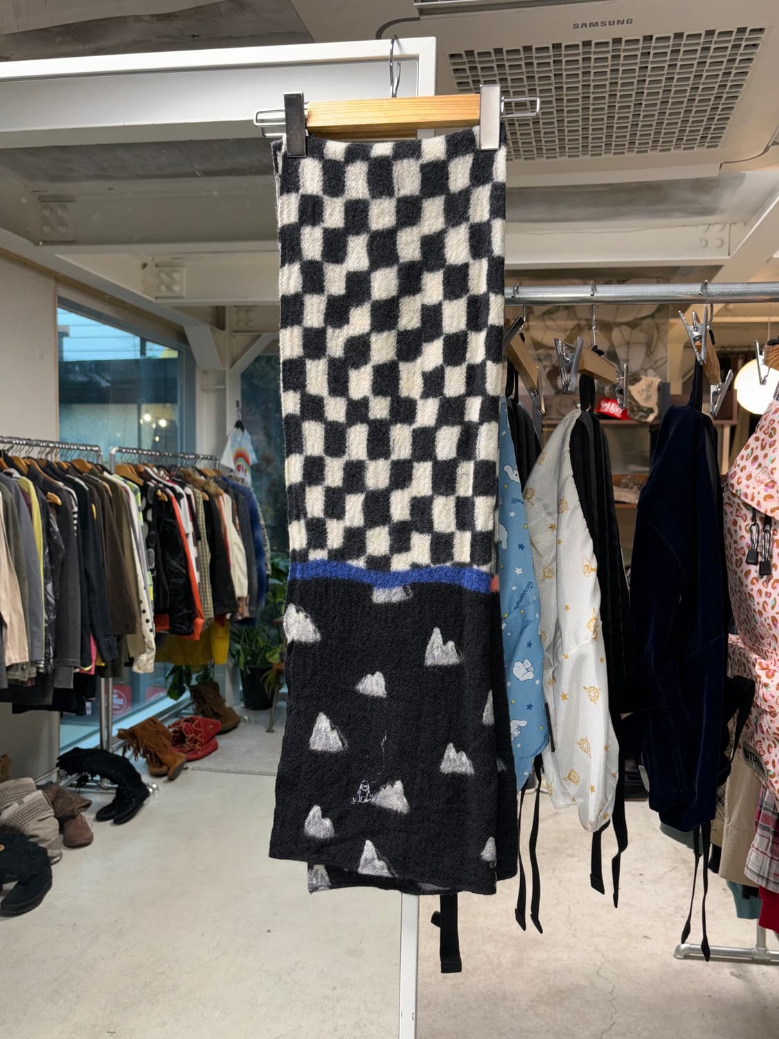 츠모리 치사토 체커보드 머플러 상품이미지1