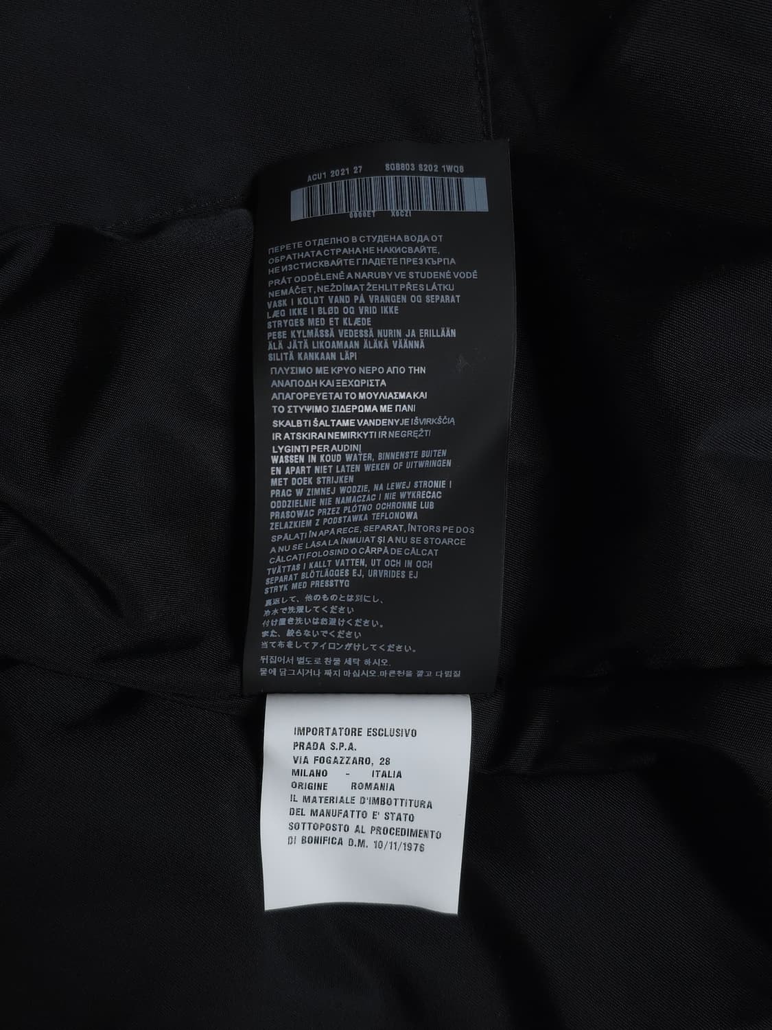 [XL] 프라다 리나일론 퀄팅 패딩 블랙(SGB803) 상품이미지10