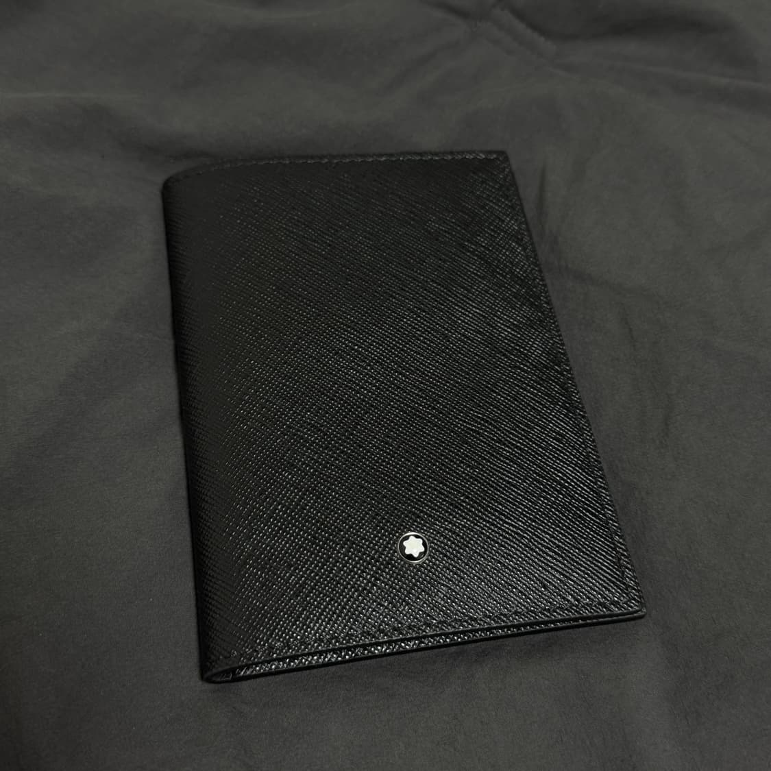 몽블랑 블랙 사토리얼 여권 지갑 케이스 새상품 상품이미지1