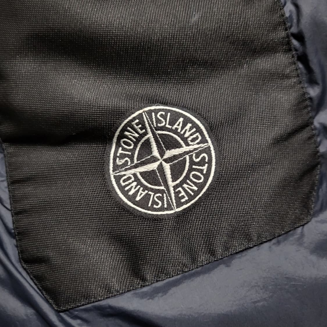[정품] L / 23FW 스톤아일랜드 크링클랩스 후드 다운 패딩  상품이미지6