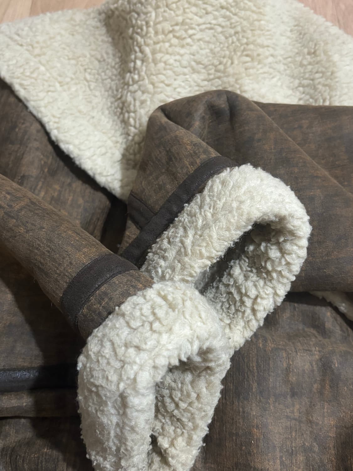 PERVERZE 퍼버즈 카라 무스탕 상품이미지6